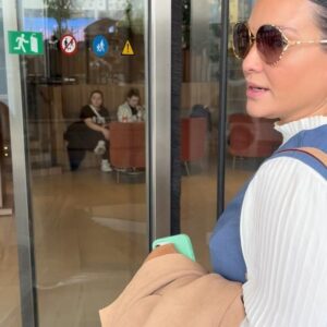 Lali González Instagram - Barcelona ❤️🇪🇸

De Lalinga con amor para el 🌎 

-Mi look @sabela.py by @charry @luxus_py 👗💥
-roaming @personalpy📲 🌟
-imágenes inéditas desde el iPhone 15 de @iostore.ok 📱✨

Hermosa compañía e invitación de @fatifernandezm y las bellezas paraguayas artistas de @mariadominga y @sifri_sanabria ❤️

🎬 Ahora rumbo al @festivalmalaga @festival.matiz ✨ ✈️ @senatur_py @inap_py ✨🌟