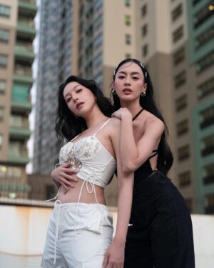 Lanlalin Tejasa Weckx Instagram - แฝดทางนิสัย 😈
Team @blueee_s @kkoi.napakongpet @nopnoppo