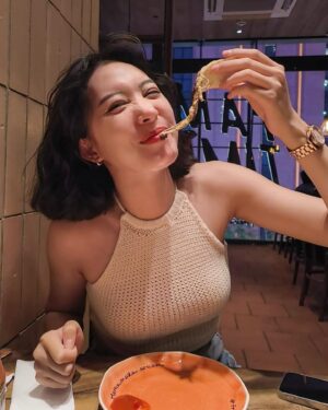Lanlalin Tejasa Weckx Instagram - Yes, and PIZZA!!!