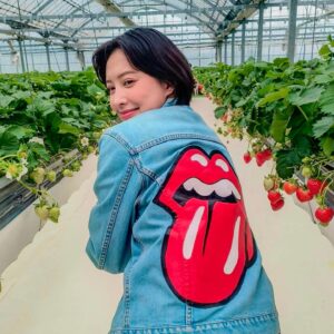 Lanlalin Tejasa Weckx Instagram - Strawberry Hunter!!!