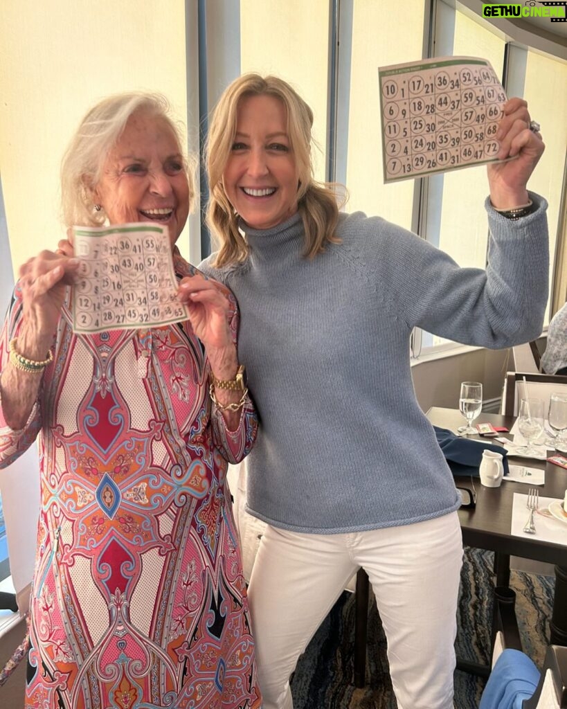 Lara Spencer Instagram - Who's feeling lucky? No one more than me--spending the week with the most positive person I have ever known. You picked the wrong girl, cancer. Love you mom. You got this. 🍀 #bingo
