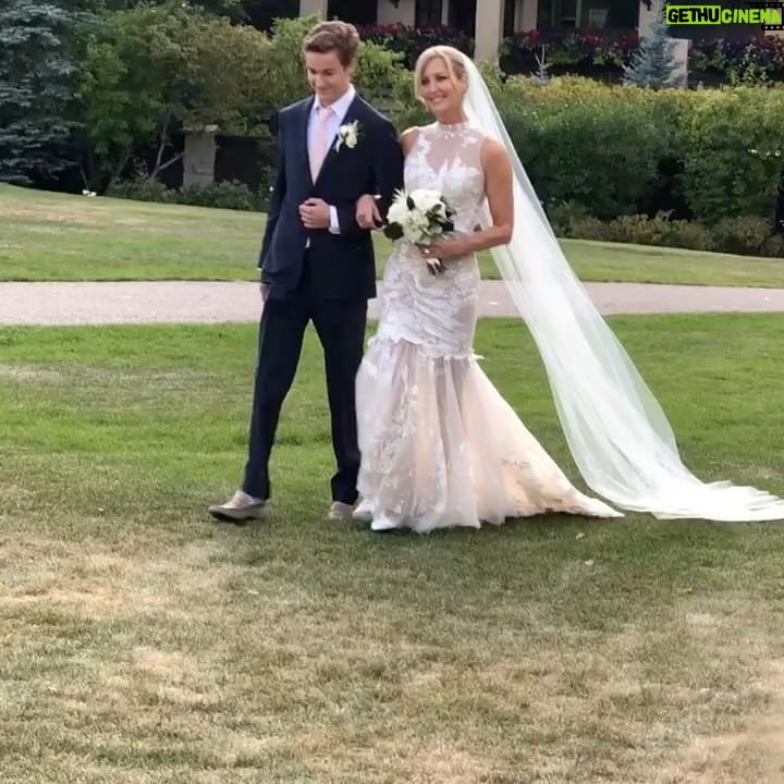 Lara Spencer Instagram - Happy GOLDEN Birthday Duff!!! Found this video today. My son filling in for my beloved Dad, walking me down the aisle. That was 5 plus years ago and what a moment for me. But 22 years ago today --1-22-02--now THAT was everything. The day I gave birth to this kid--and my life as a mom began. I love you my Duff. Wishing you a year filled with happiness, good health, great adventures, and a million laughs. ❤️🥰