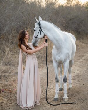 Larissa Bonesi Instagram - 🐎🤍