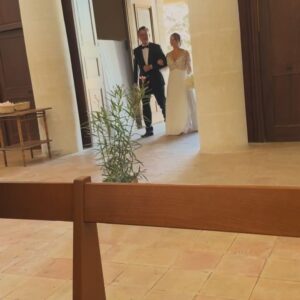Larissa Rieß Instagram - 🤍 Wedding time 🤍
.
.
.
.

#pregnancy #pregnant #pregnantstyle #pregnantwedding #france