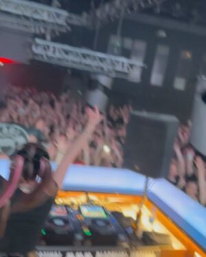 Larissa Rieß Instagram - Check out a rough Techno / Dubstep / DnB Set I played at Blacklist Festival on my SoundCloud page🔥