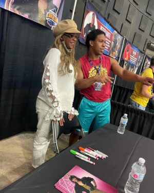 Lark Voorhies Instagram - Went to my first Comic Con last weekend. Thanks for all the love it was an amazing experience and I can’t wait to do more!! 🌸@bellcountycomiccon #texas @aautographing