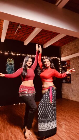 Lasya Nagaraj Instagram - #bellydance #abrarentry #shimmy #goodvibes #dancerlife #bellydancemusically