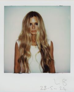 Actress Laura Bailey HD Instagram Photos and Wallpapers June 2024