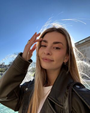 Laura Battistella Instagram - Princesse soleil