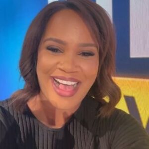 Laura Coates Instagram - We’re going to start doing an after show!!!! Who’s with me??? Meet me here at midnight weeknights!
