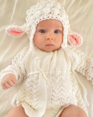 Laura James Instagram - her first Halloween 🐑🤍