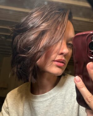 Laura James Instagram - What does it mean when you’re constantly changing hairstyles and not attached to your hair in the slightest 🫠