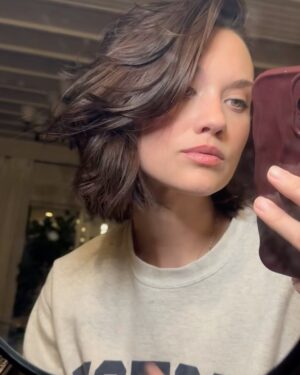 Laura James Instagram - What does it mean when you’re constantly changing hairstyles and not attached to your hair in the slightest 🫠