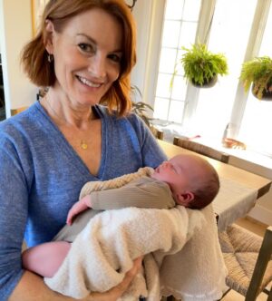 Laura Leighton Instagram - I’M A NANA!!!

Madly in love with this bundle of perfection named Josephine. 💕 💕💕 

Yep. 
#grandparenting