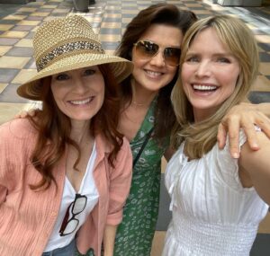 Laura Leighton Instagram - Loved spending the day with these ladies! We’ve been friends for nearly 30 years, with so many fun, shared memories from our time together on Melrose Place 🤗❤️ 

#MelrosePlace @daphnezuniga 
#courtneythornesmith