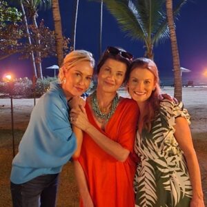 Laura Leighton Instagram - Not exactly a Flashback Friday… rather a Fantasy Friday hee hee.  Had soooooo much fun on a girls trip with these Melrose Place pals, working on an episode of the reboot of Fantasy Island!! Eeee!  Stay tuned for air dates and more details! 🏝