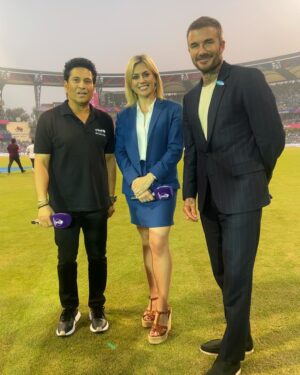 Laura McGoldrick Instagram - Big day out in Mumbai.. 🏏🇮🇳🖤