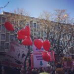 Laura Carmichael Instagram - Love Trumps Hate #womensmarchlondon