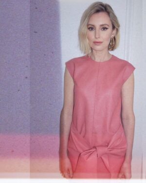 Laura Carmichael Instagram - London Junket Day 1 #ANewEra 

Styling @rebeccacorbinmurray 
Make-up @valeriaferreiramakeup 
Hair @leighkeateshair 
Dress @stellamccartney
