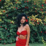 Laura Castro Instagram - now you’re my everything 🌺 #grwm