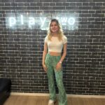 Laura Dutilleul Instagram - 2023 en 10 photos ❤️‍🔥 Vous avez découvert "Respire" et mon histoire. Il y a aussi eu "Plus de problèmes", et nous préparons la suite ^^ Vous me découvrez de plus en plus artistiquement et musicalement ; la suite arrive vite (très vite), et j'ai trop hâte !!! <3 Merci pour cette année, à vous, à ceux qui ont croisé ma route et à toutes les personnes qui m'entourent. J'ai une grosse pensée pour mon papy qui nous a quitté cette année. Je pense à toi tous les jours. Et promis, 2024 est à nous 🤍
