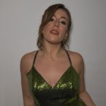 Laura Esquivel Instagram – yendo @premiosgardel 

vestido @pupetete 
makeup @nadiaadadmkp 
pelo @agustinazuran 

💚