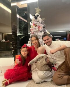 Laura Figueiredo Instagram - Feliz Natal! 🎄🎁 🎁