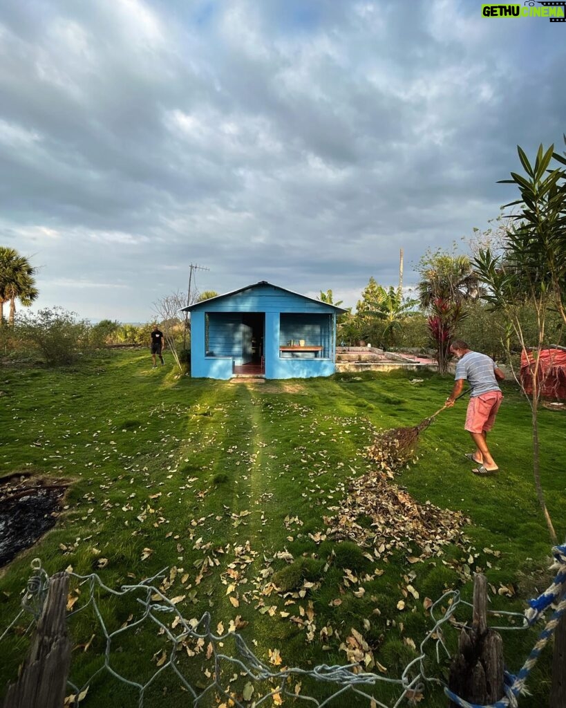 Laura Gómez Instagram - Dominican country side || La tranquilidad del campo 🇩🇴