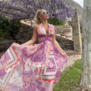 Laura Gadea Instagram - @FashionNova Feliz domingo!!! 😍😘❤️
Este vestido tan bonito lo podéis encontrar en la web así: 
Dreaming Chiffon Maxi Dress - Magenta/combo

#madrid #comunidadmadrid #comunidademadrid #comunidaddemadrid #spain #españa #love #photography #picoftheday #instagood #photooftheday #travel #fashion #art #style #happy #photo #instagram #summer #fitness #smile #europe #instalike #beauty
