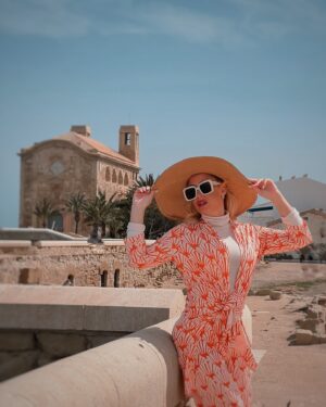 Laura Gadea Instagram - Que este lunes sea el comienzo de una semana llena de oportunidades y logros. ¡Feliz lunes! 🤗😘😍

#madrid #comunidadmadrid #comunidademadrid #comunidaddemadrid #spain #españa #love #photography #picoftheday #instagood #photooftheday #travel #fashion #art #style #happy #photo #instagram #summer #fitness #smile #europe #instalike #beauty