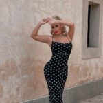 Laura Gadea Instagram - @FashioNova Lunares, el estampado que nunca pasa de moda y siempre levanta el ánimo 😍🙌🤗 Este vestido lo podéis encontrar en la web así: Sara Polka Dot Maxi Dress - Black/White #madrid #comunidadmadrid #comunidademadrid #comunidaddemadrid #spain #españa #love #photography #picoftheday #instagood #photooftheday #travel #fashion #art #style #happy #photo #instagram #summer #fitness #smile #europe #instalike #beauty