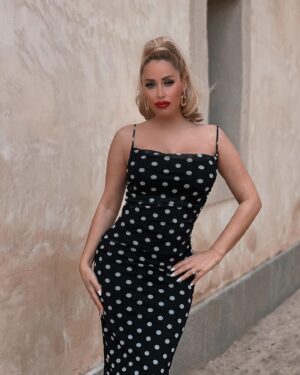 Laura Gadea Instagram - @FashioNova Lunares, el estampado que nunca pasa de moda y siempre levanta el ánimo 😍🙌🤗
Este vestido lo podéis encontrar en la web así:
Sara Polka Dot Maxi Dress - Black/White

#madrid #comunidadmadrid #comunidademadrid #comunidaddemadrid #spain #españa #love #photography #picoftheday #instagood #photooftheday #travel #fashion #art #style #happy #photo #instagram #summer #fitness #smile #europe #instalike #beauty