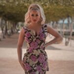 Laura Gadea Instagram - Con flores en el corazón, la vida se ve más bonita ❤️🌹 #madrid #comunidadmadrid #comunidademadrid #comunidaddemadrid #spain #españa #love #photography #picoftheday #instagood #photooftheday #travel #fashion #art #style #happy #photo #instagram #summer #fitness #smile #europe #instalike #beauty