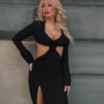 Laura Gadea Instagram - @FashionNova Feliz domingo! ☀️🤗Hoy solo puedo pensar en primavera después del frío y viento de este fin de semana 🙌 El vestido lo podéis encontrar en la web así: Sleek and Shine Maxi Dress - Black #madrid #comunidadmadrid #comunidademadrid #comunidaddemadrid #spain #españa #love #photography #picoftheday #instagood #photooftheday #travel #fashion #art #style #happy #photo #instagram #summer #fitness #smile #europe #instalike #beauty