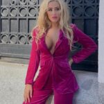 Laura Gadea Instagram - Pink vibes 💘porque la vida se ve mejor en rosa. #PinkPower #madrid #comunidadmadrid #comunidademadrid #comunidaddemadrid #spain #españa #love #photography #picoftheday #instagood #photooftheday #travel #fashion #art #style #happy #photo #instagram #summer #fitness #smile #europe #instalike #beauty #lifestyle
