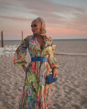 Laura Gadea Instagram - Todavía me quedan los recuerdos de Cádiz! qué bonitos momentos con esta boda de amigos 🌊💕🏝️

#madrid #comunidadmadrid #comunidademadrid #comunidaddemadrid #spain #españa #love #photography #picoftheday #instagood #photooftheday #travel #fashion #art #style #happy #photo #instagram #summer #fitness #smile #europe