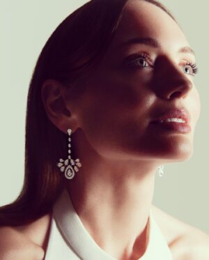 Laura Haddock Instagram - 💎 @chaumetofficial 

Photographer: @matsitek 
Jewels: @chaumetofficial 
Styling: @sophieldearden 
Hair: @halleybrisker 
Makeup: @naokoscintu 
Picture director: @esterpicturedirector 
Magazine: @youmagazine