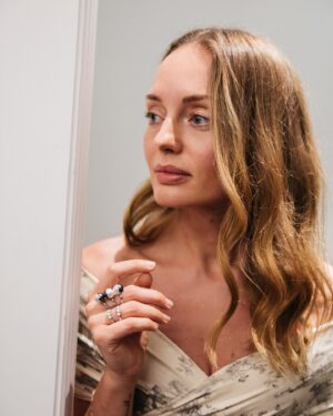 Laura Haddock Instagram - What a pleasure it was to spend the evening with one of my favourite jewellery designers @tasaki_intl celebrating the launch of ‘Pure Radiancy’ art exhibition by artist @hirokonakakita 

🤍 🤍🤍

Jewels: @tasaki_intl 
Styling: @aimeecroysdill 
Garms: @philosophyofficial 
Photographs: @iona.wolff 

#Tasaki