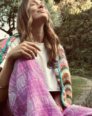 Laura Haddock Instagram - Summer got some colour this year 🌈