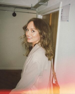 Laura Haddock Instagram - Bangs. ✂️ 

Hair @halleybrisker 
Makeup: @neilyoungbeauty 
Styling: @aimeecroysdill 
Suit: @philosophyofficial 
Photographer: (also) @halleybrisker