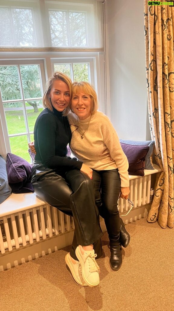 Laura Hamilton Instagram - A special treat for my Mum, for a special birthday! LOVE YOU ❤️ @the_real_lynn_hamilton . . . @calcot_and_spa #presstrip #partpaidfor #birthday #celebration