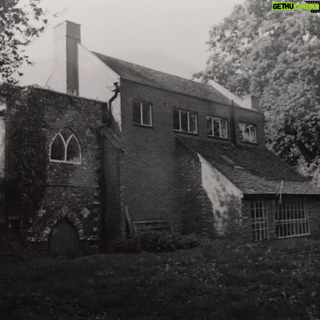 Laura Hamilton Instagram - Over a century ago and to the current day... swipe 👉🏻 for the transformation... . . . #TheRebuild #property #renovation #exteriordesign #garden #home #transformation #sustainablehome