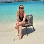 Laura Hamilton Instagram – HAPPY EVER AFTER…An UNBELIEVABLE week in the Maldives… quite possibly one of my favourite places in the world…
.
.
.
Drone footage 🎥
@i_ikram.mv 
.
.
.
#travel #memories #familytravel #grateful #maldives