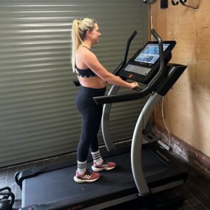 Laura Kenny Instagram - 9 days post birth. How amazing are our bodies?! 

I thought it before when I had Albie. The way my body could remember what it could do before and now post Monty the same. 9 days ago I could hardly walk or move. Today I went for a slow walk on my @nordictrack_uk treadmill, pain free, to try and help my circulation since I seem to get a huge amount of water retention when I’m pregnant 🙈

I’m now looking foward to trying some of the @ifit workouts in a few weeks 💪🏻 #sponsor #ad