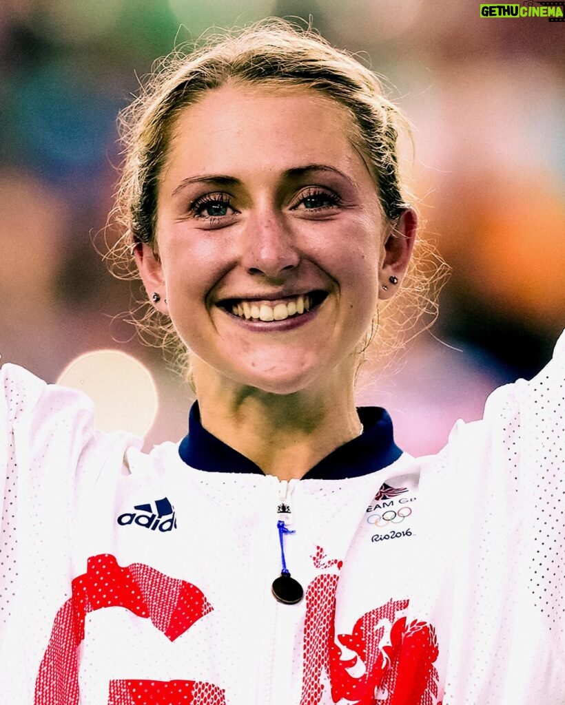 Laura Kenny Instagram - On to the next pursuit. Congratulations Dame @laurakenny31 on a truly historic cycling career. 🥇🥇🥇🥇🥇