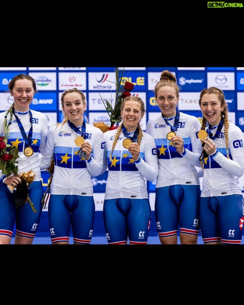 Laura Kenny Instagram - Happy International Women’s day. Here are just a few of the most incredible women in my life. 💪🏻💛 Each and everyone of them has helped me at some point in my life feel empowered, inspired me, and supported me to just be me! #internationalwomensday