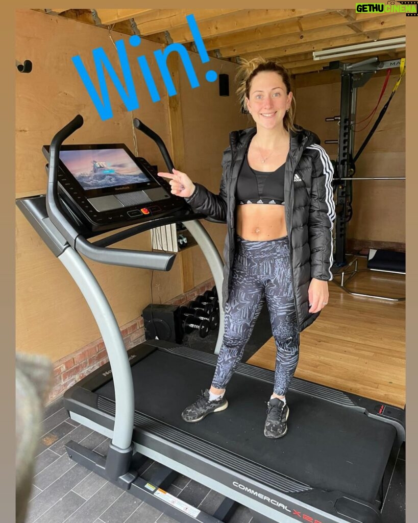 Laura Kenny Instagram - IT’S COMPETITION TIME! @nordictrack_uk have very kindly given one of my followers a chance to win their very own Commercial X22i Incline Trainer 1 Year iFIT membership Free! All you have to do is - - Like this Post - Follow both @laurakenny31 and @NordicTrack_uk - Tag 2 Friends - BONUS: Share to your story for x10 entries! #NordicTrack #NordicTrackUK #iFIT #win