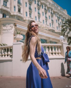 Laura Laprida Instagram - Llego a su fin la experiencia más increíble. Participar de la 77ª edición del Festival de Cannes de la mano de @campariarg fue un momento único repleto de emociones que me guardo para toda la vida.

#CampariCinema #WeAreCinema #Cannes2024 #EnjoyResponsibly

Beber con moderación, prohibida su venta a menores de 18 años