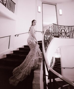 Laura Laprida Instagram - Hermosa experiencia en Cannes junto a @campariarg , acá les dejo estas fotitos que reflejan todo lo vivido. Gracias 
.
-Beber con moderación, prohibida su venta a menores de 18 años-
.
.
 @marchesafashion 
 @damianiofficial 
 @sophiawebster

Contenido @rpirovano 
.
.
#CampariCinema #WeAreCinema #Cannes2024 #EnjoyResponsibly