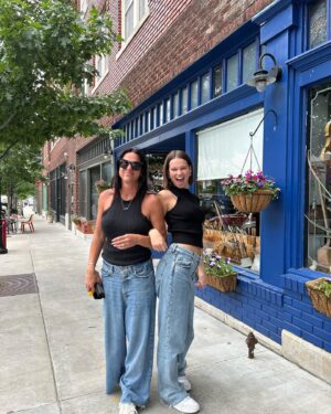 Laura Lentz Instagram - same same… 2 days in a row 😍 tagged some of our clothes! also dad wearing the Barefoot Dreams blankie 🤣